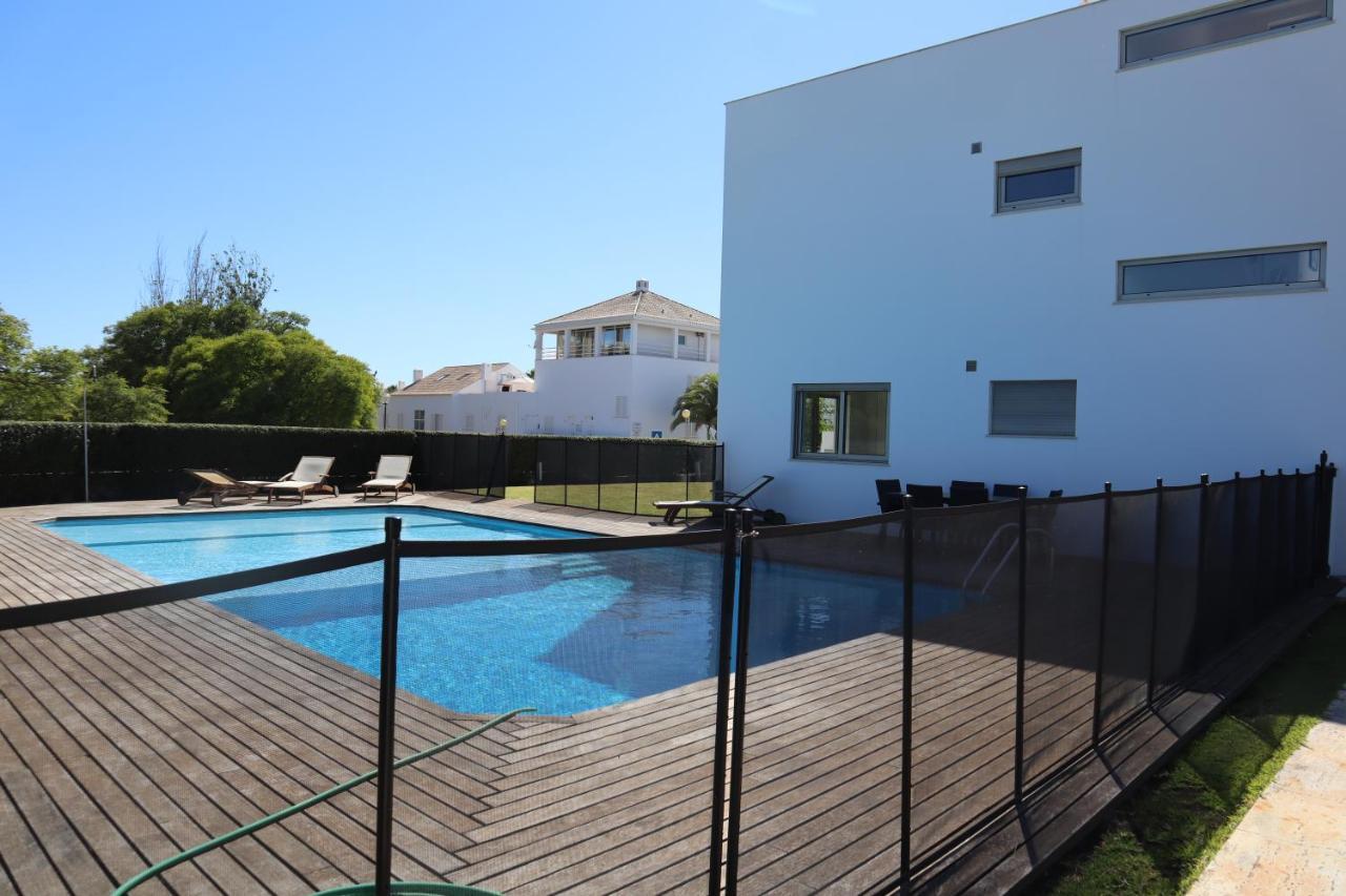 Vila dos Salgados em frentre a praia e ao Golf dos Salgados Guia (Faro) Exterior foto