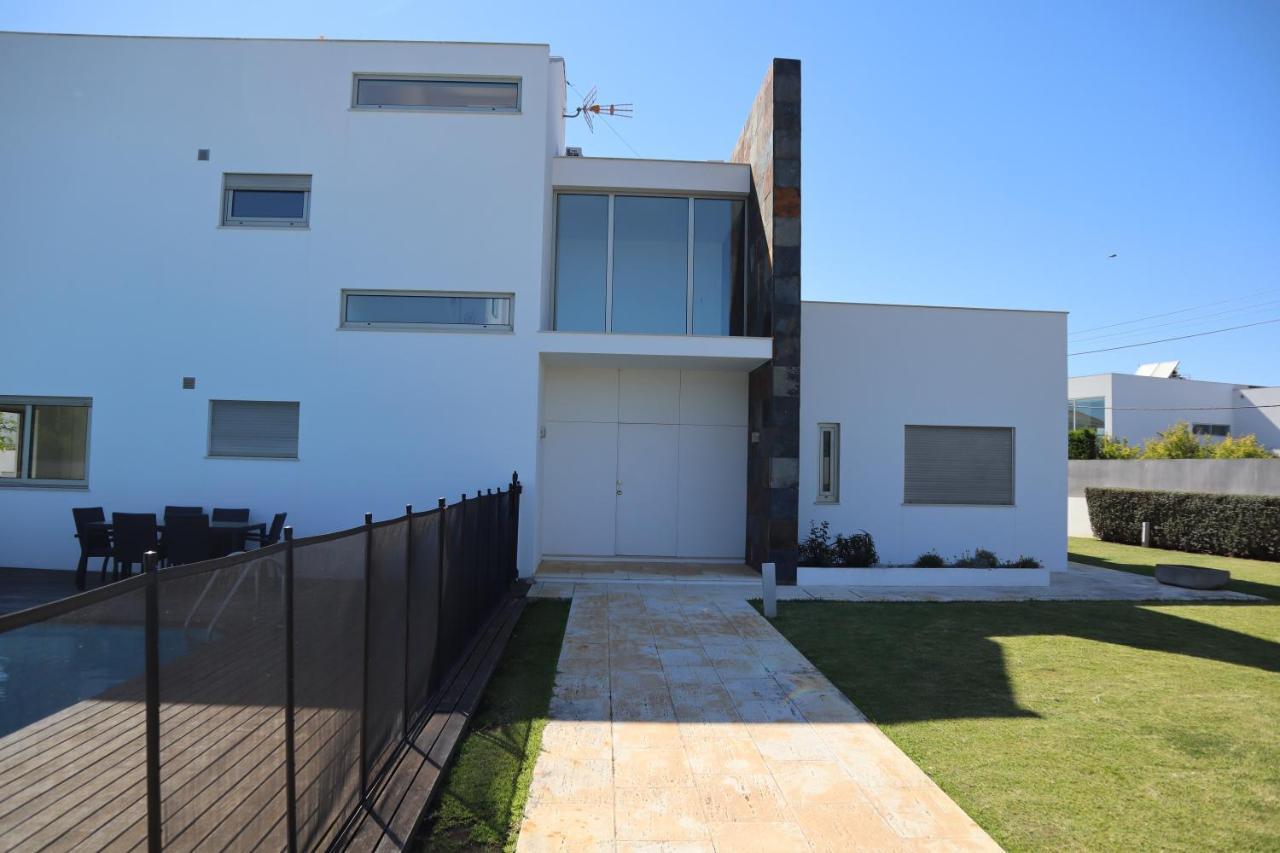 Vila dos Salgados em frentre a praia e ao Golf dos Salgados Guia (Faro) Exterior foto