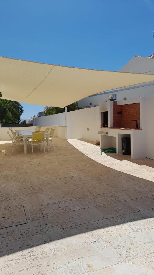 Vila dos Salgados em frentre a praia e ao Golf dos Salgados Guia (Faro) Exterior foto